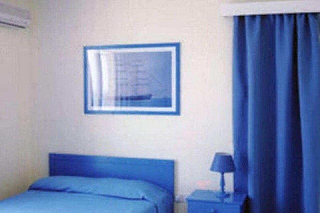 Paphinia Seaview Apartments Paphos Exterior photo